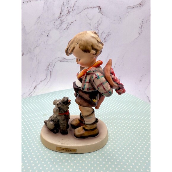 Hummel Goebel "NOT FOR YOU" Boy with Bouquet and Dog TMK4 #317 - 5.5" Tall - Picture 4 of 11